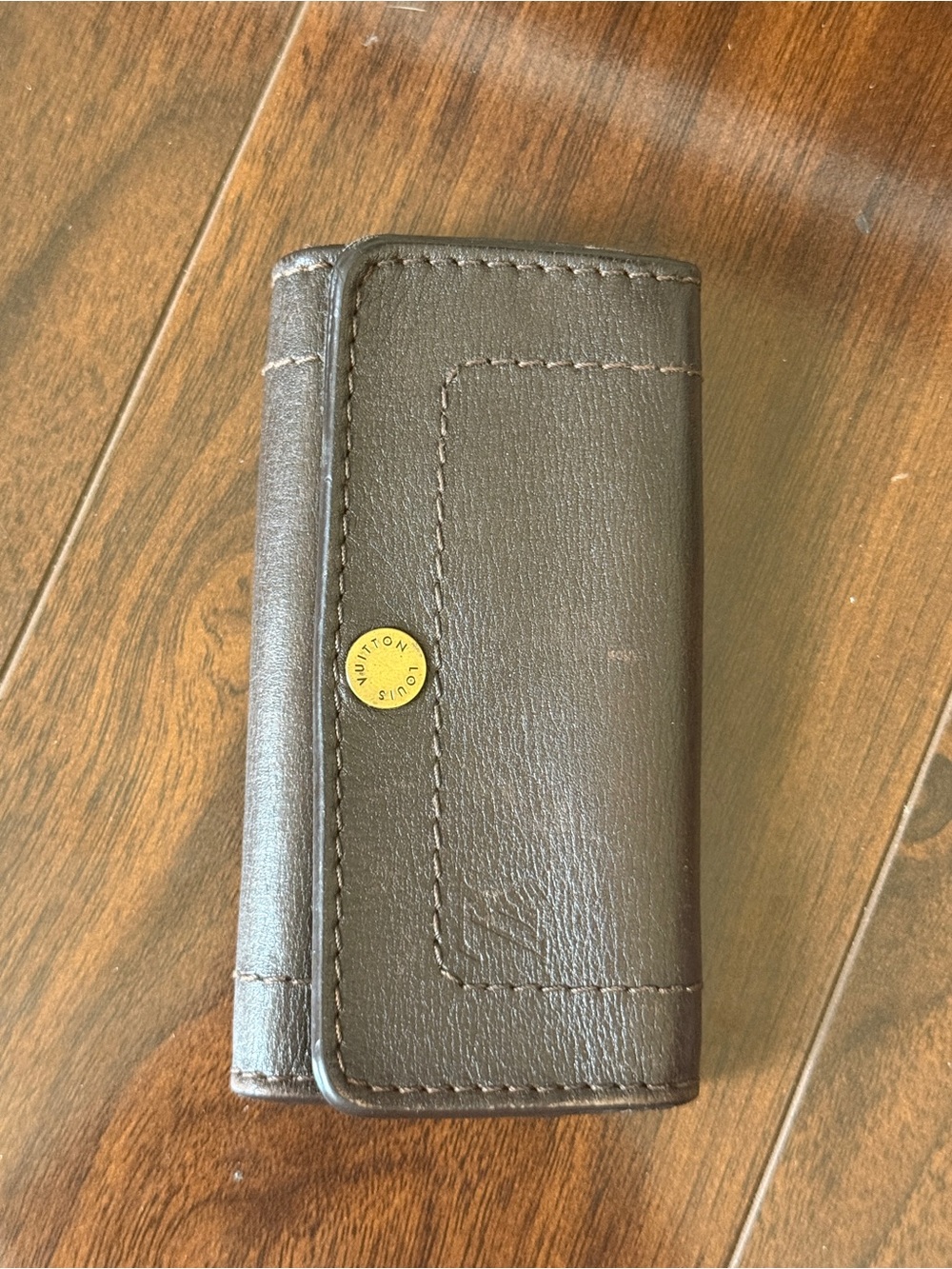Genuine vintage Louis Vuitton Brown Leather Key & Card Holder with Gold Snap